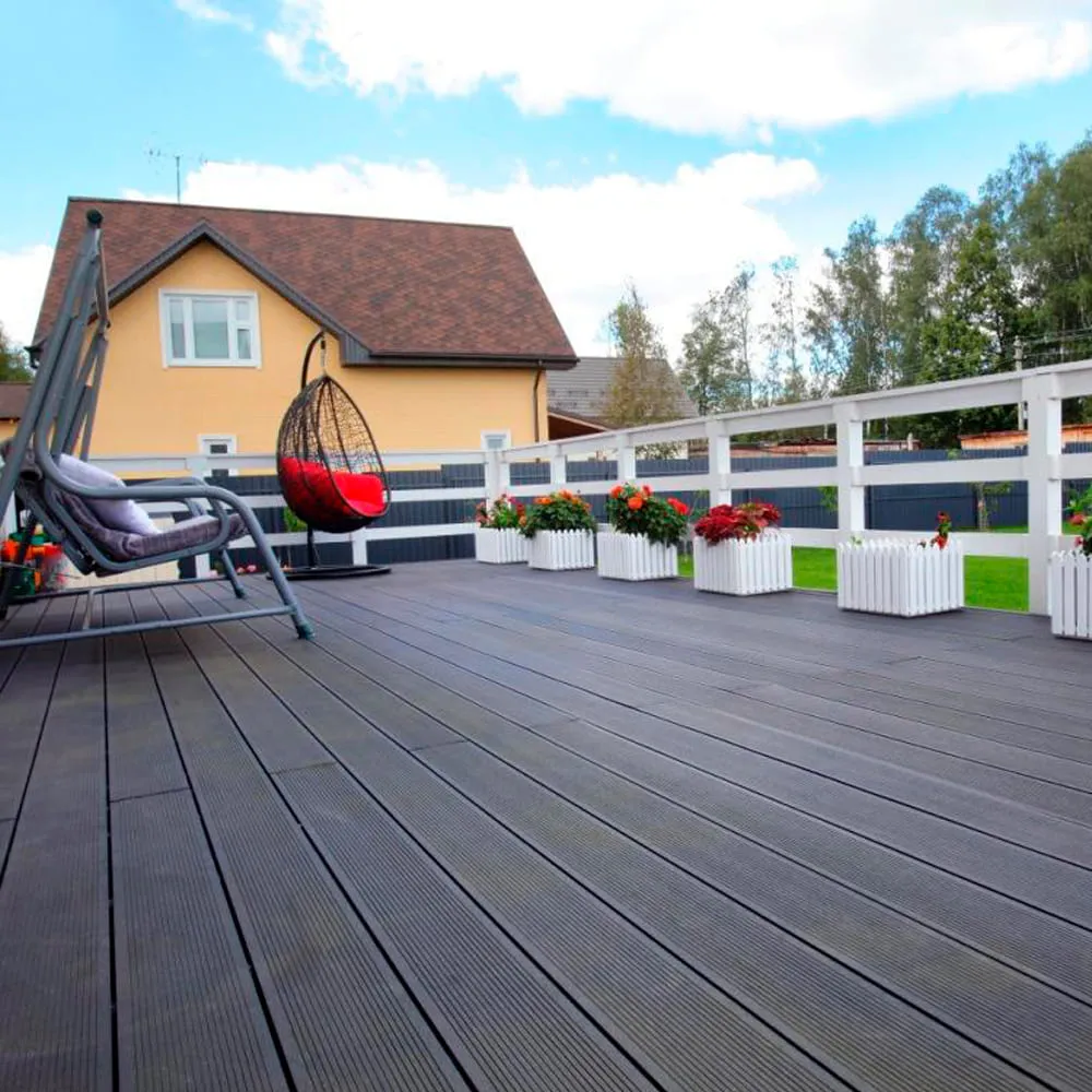 Декинг: что это такое, виды, монтаж и уход за террасной доской